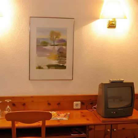 Penzion Zum Kauzen 2*